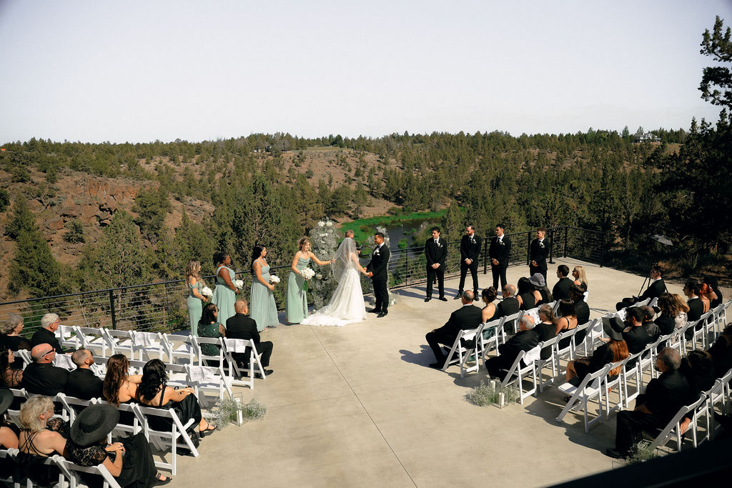 Wedding ceremony at River Run Lodge in Bend, Oregon
