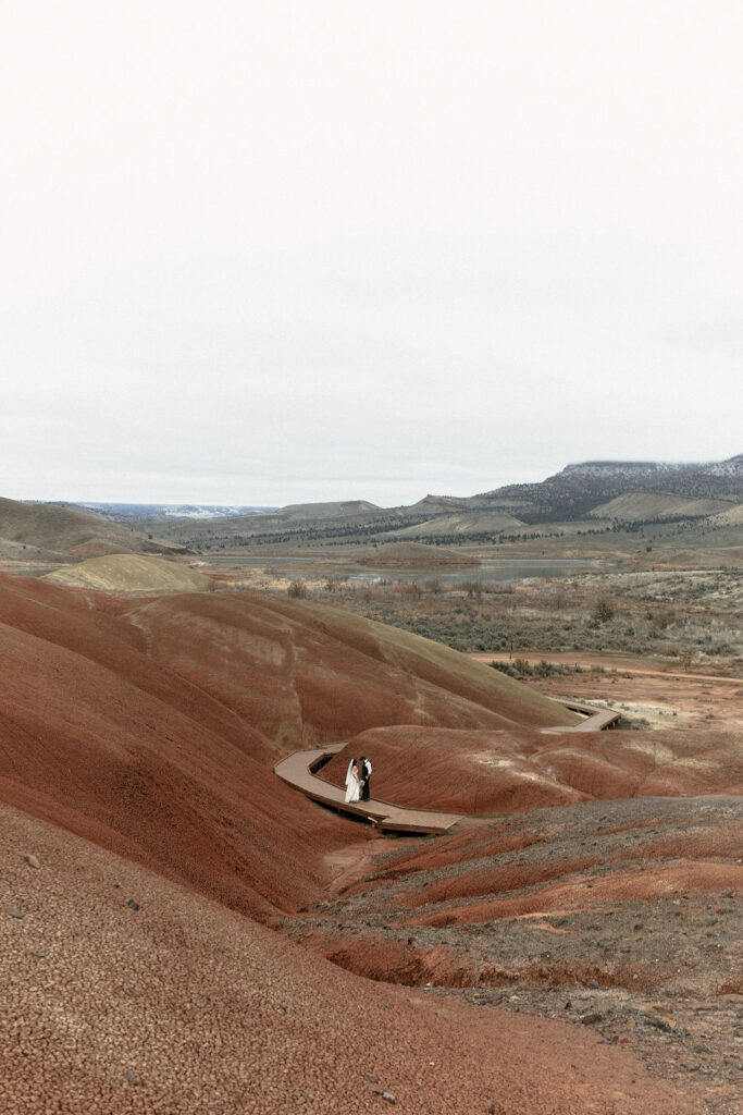 Oregon elopement at Painted Hills
